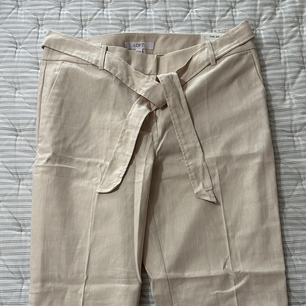 NWT LOFT Women's Cream Chinos with Belt